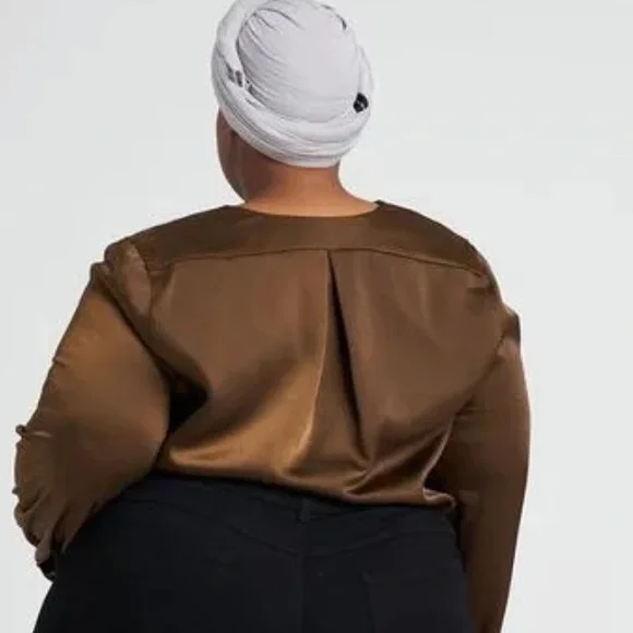 UNIVERSAL STANDARD EVA SATIN V-NECK BLOUSE CARAMEL SZ 2XS ( 6-8 ) - Picture 9 of 13